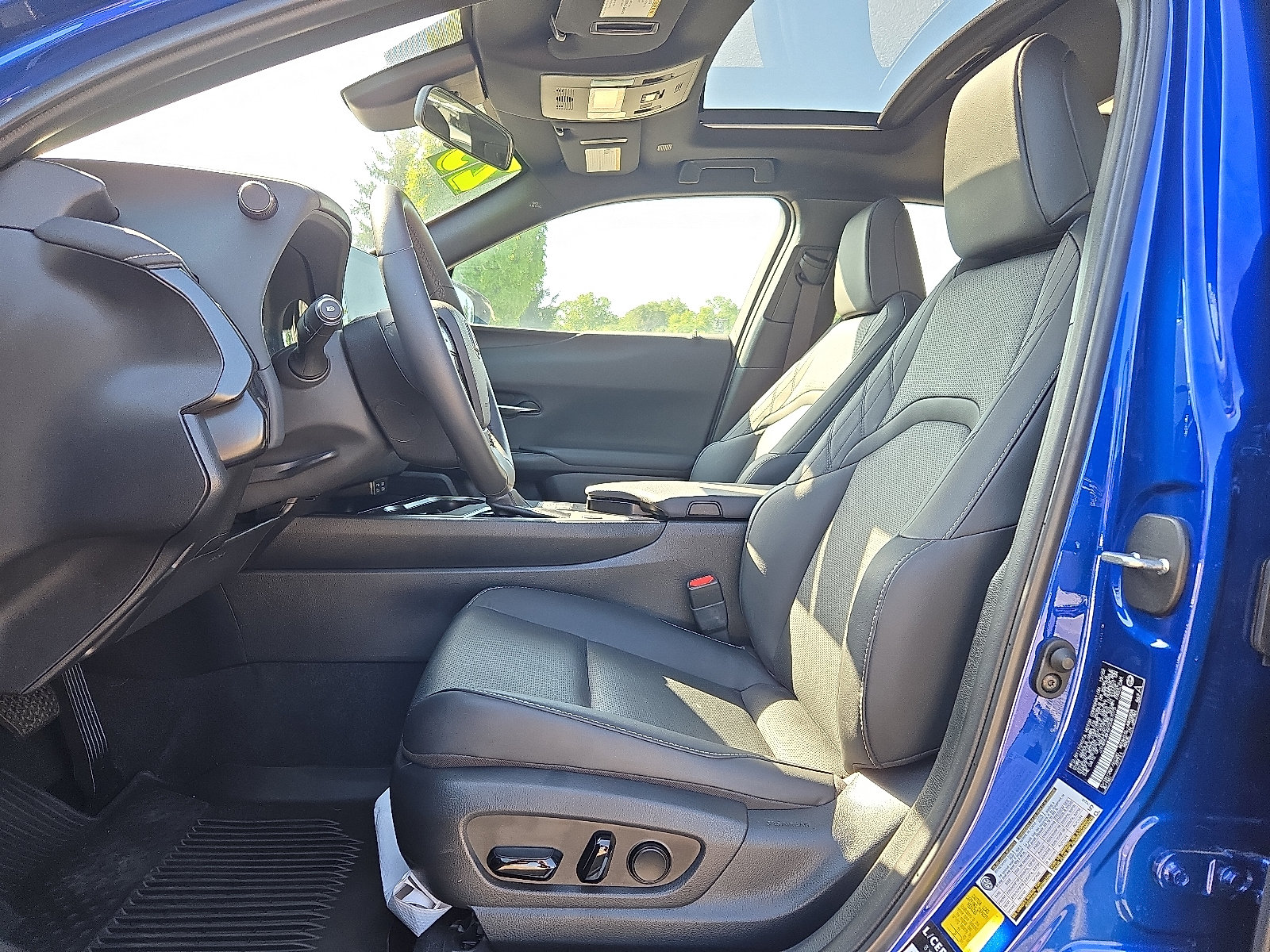 Certified 2023 Lexus UX 250h F Sport w/ Accessory Package (Z1) AWD/4WD image 14