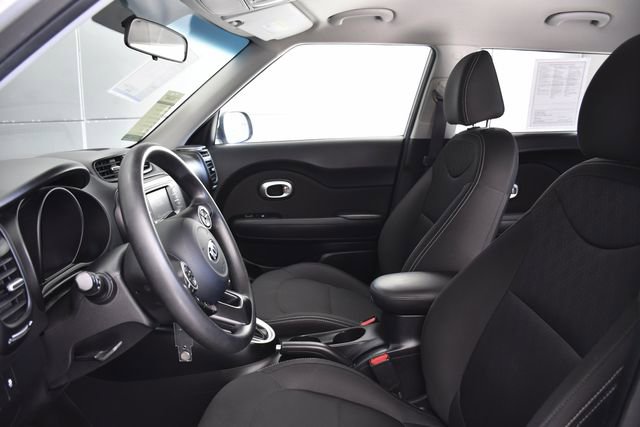 Used 2019 Kia Soul FWD image 17