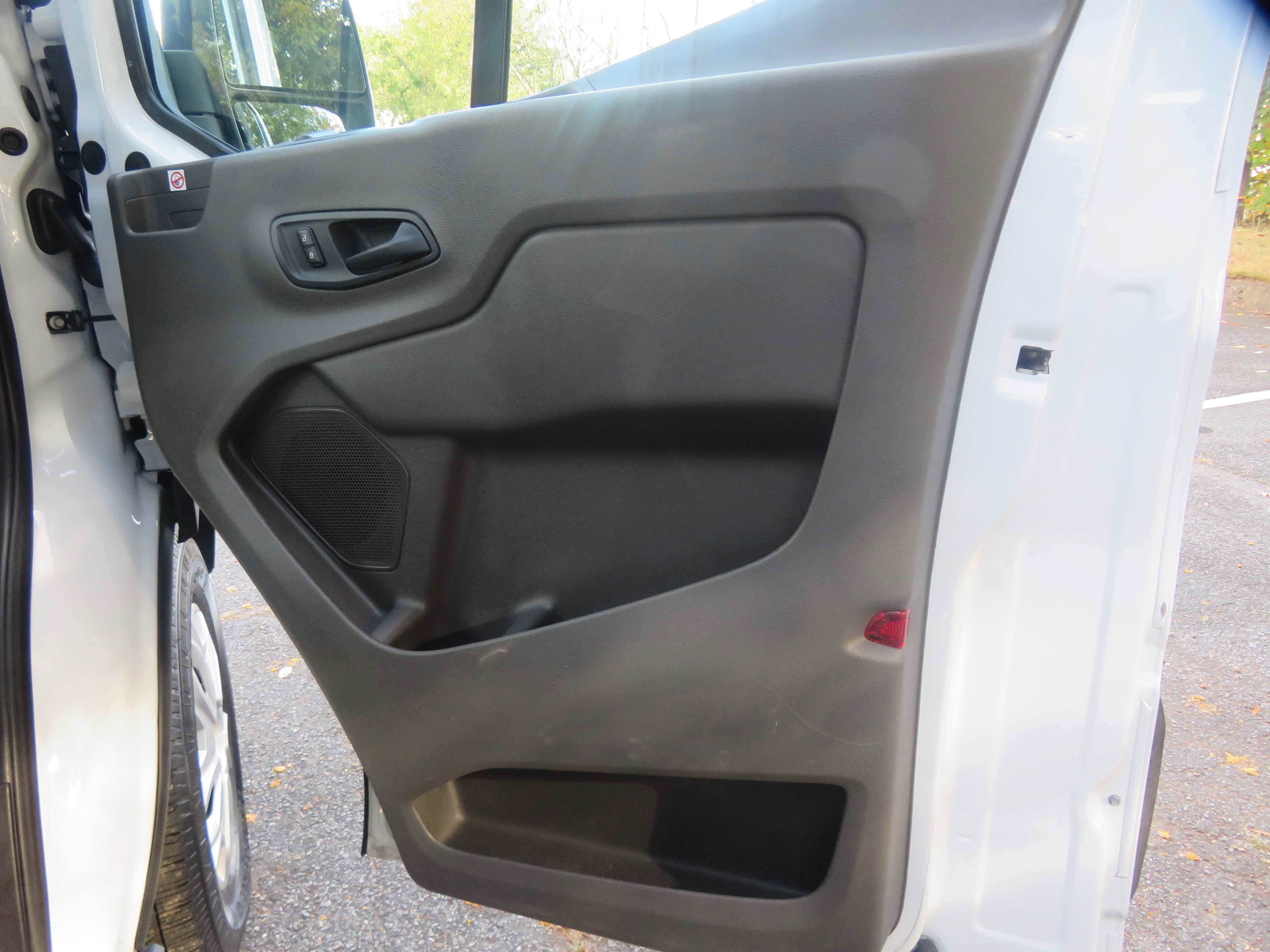 Used 2021 Ford Transit 350 XLT image 30