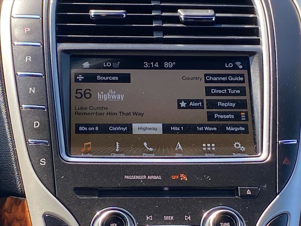 Used 2018 Lincoln MKX Reserve w/ Driver Assistance Package image 8