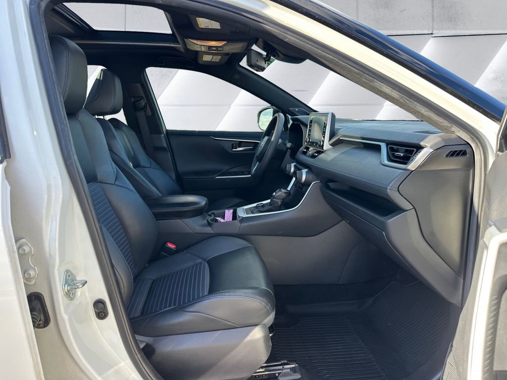 Used 2020 Toyota RAV4 XSE image 13