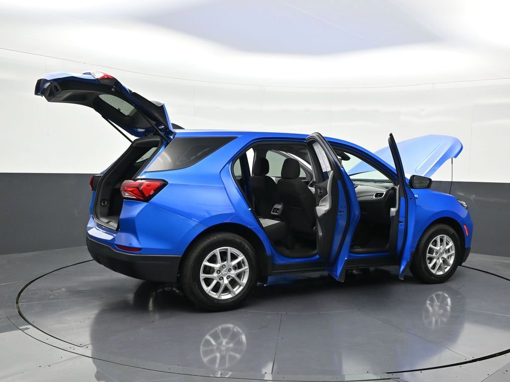 Used 2024 Chevrolet Equinox LS image 32