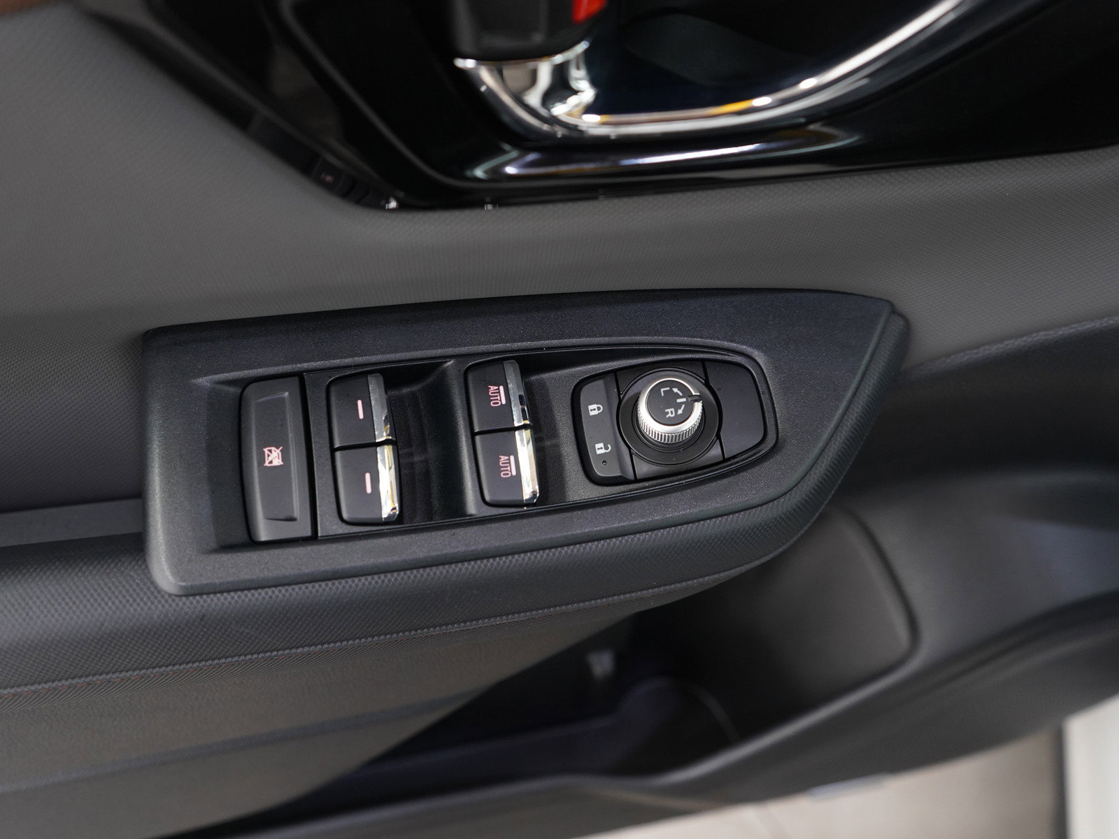 Used 2025 Subaru Forester Sport image 22