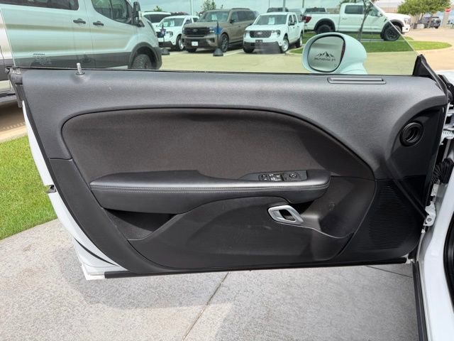Used 2022 Dodge Challenger SXT w/ Blacktop Package RWD image 9