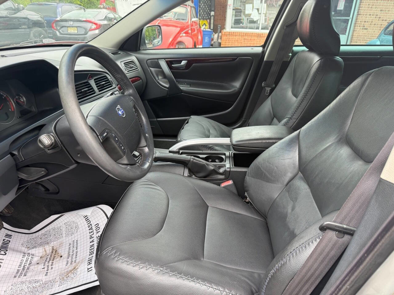 Used 2004 Volvo V70 AWD/4WD image 8