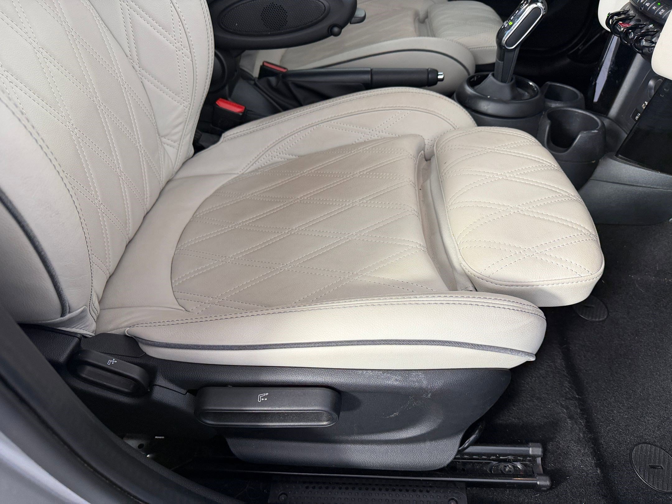 Used 2024 MINI Cooper S FWD image 34