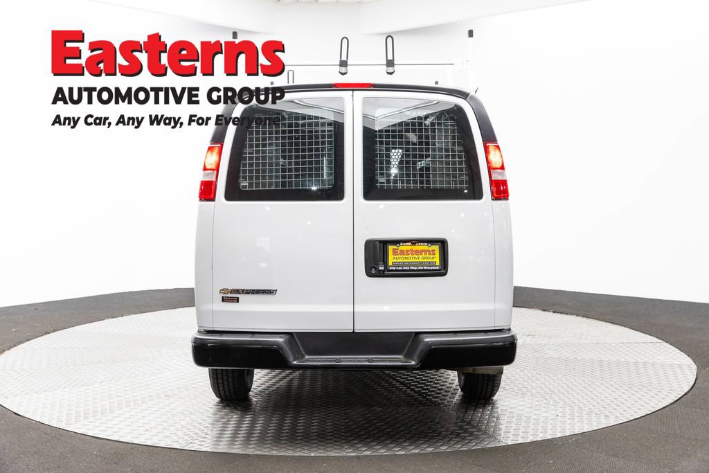 Used 2020 Chevrolet Express 2500 w/ Driver Convenience Package image 6