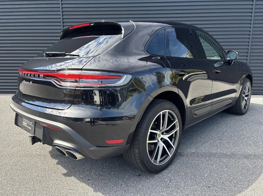 Certified 2023 Porsche Macan S AWD/4WD image 5