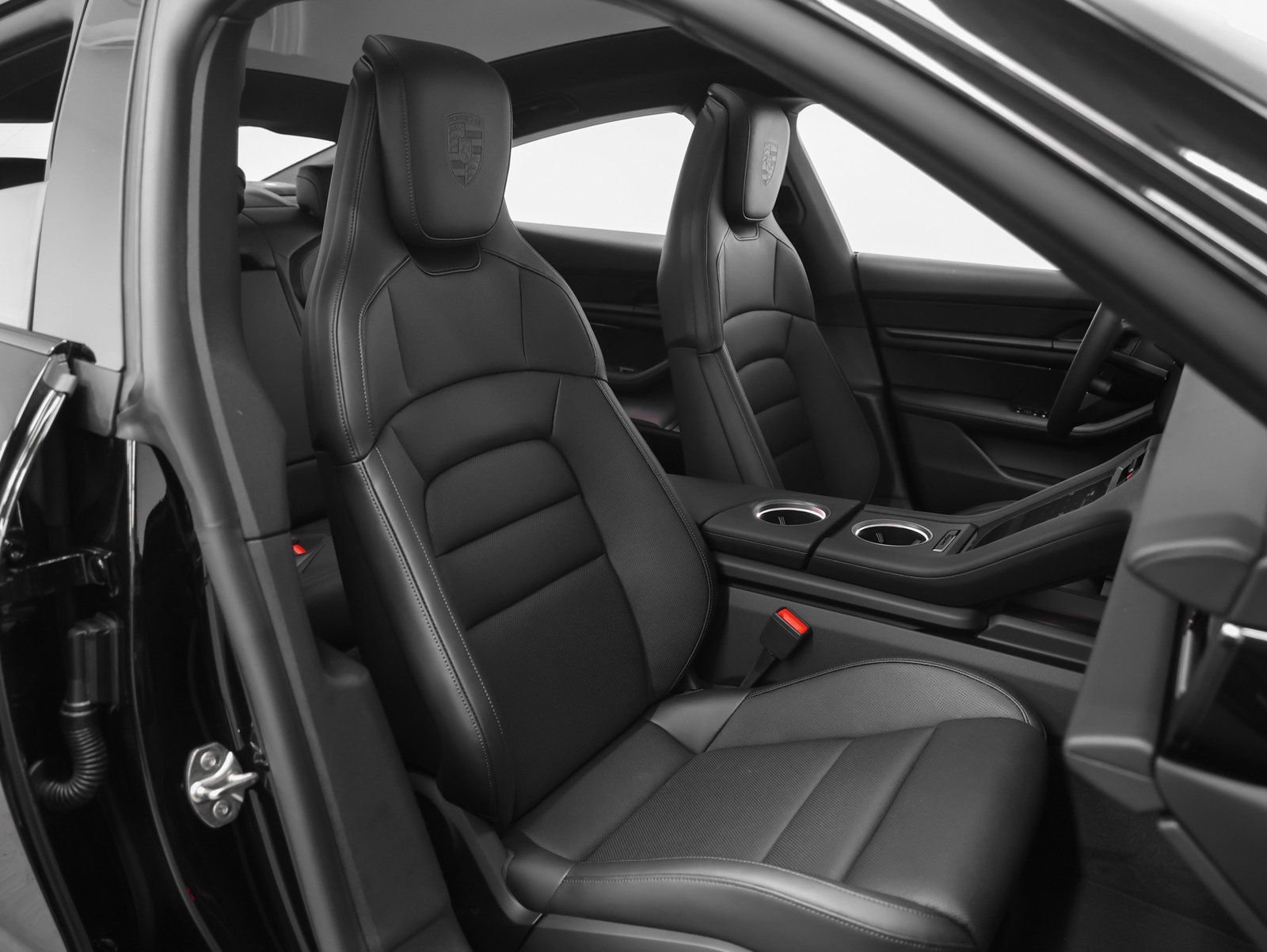 New 2025 Porsche Taycan image 24