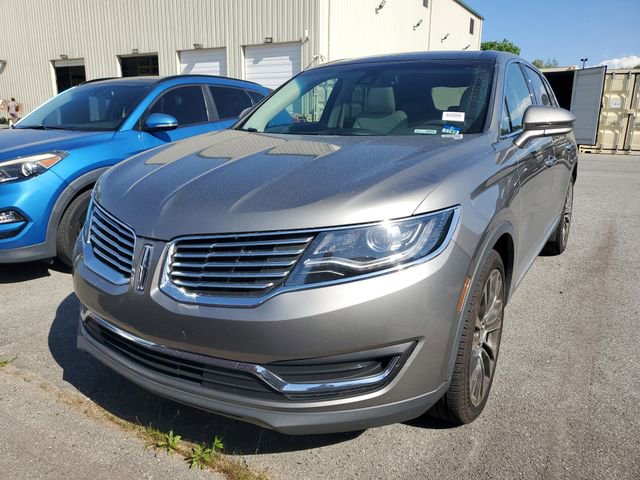 Used 2016 Lincoln MKX Reserve w/ Driver Assistance Package image 2