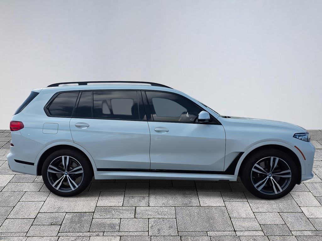 Used 2022 BMW X7 xDrive40i w/ M Sport Package image 8