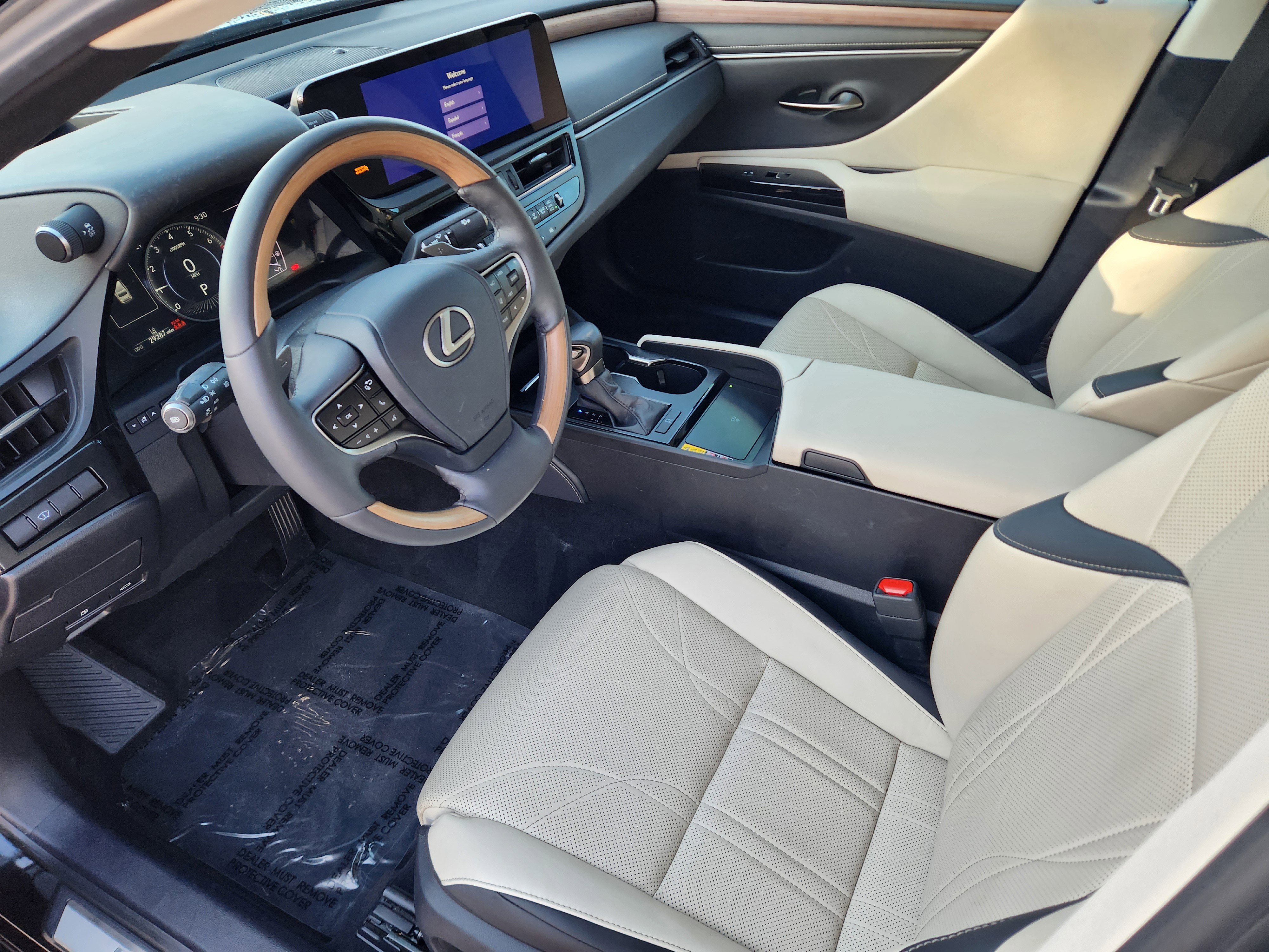 Used 2024 Lexus ES 350 w/ Luxury Package image 15
