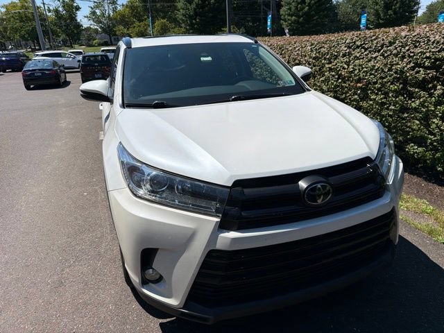 Used 2017 Toyota Highlander SE AWD/4WD image 17