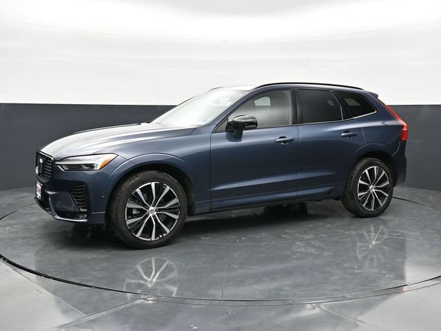 Used 2025 Volvo XC60 B5 Plus AWD/4WD image 6