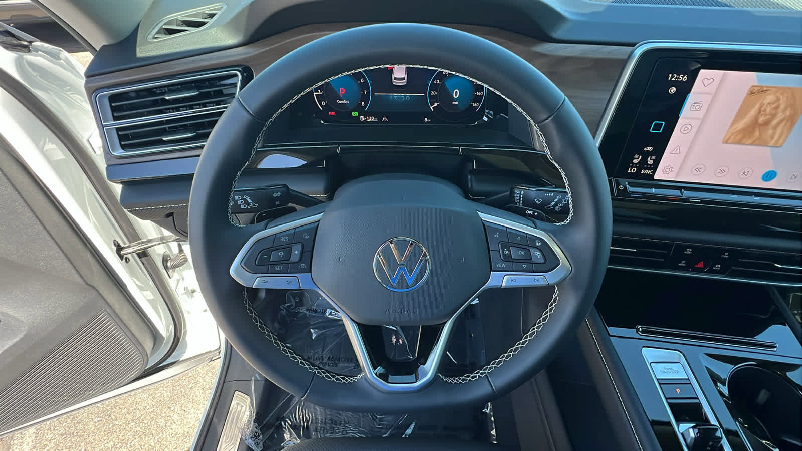 New 2026 Volkswagen Atlas SE image 18