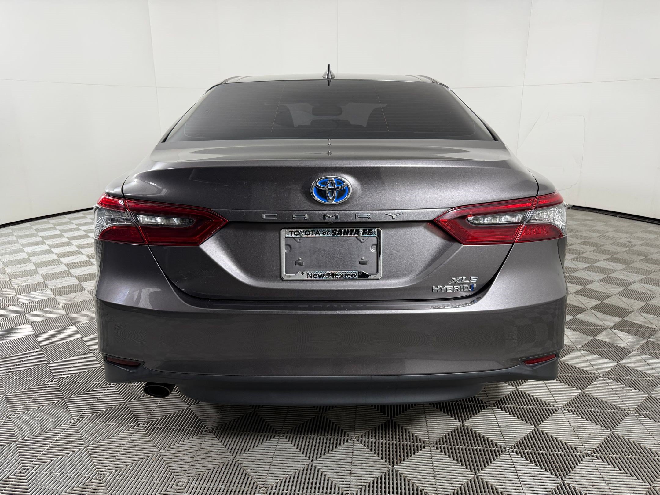 Used 2021 Toyota Camry XLE w/ Navigation Upgrade Package FWD image 10