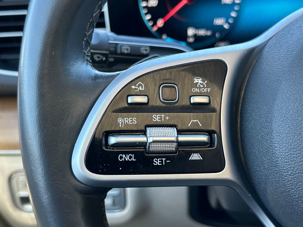 Used 2020 Mercedes-Benz GLS 450 4MATIC image 22