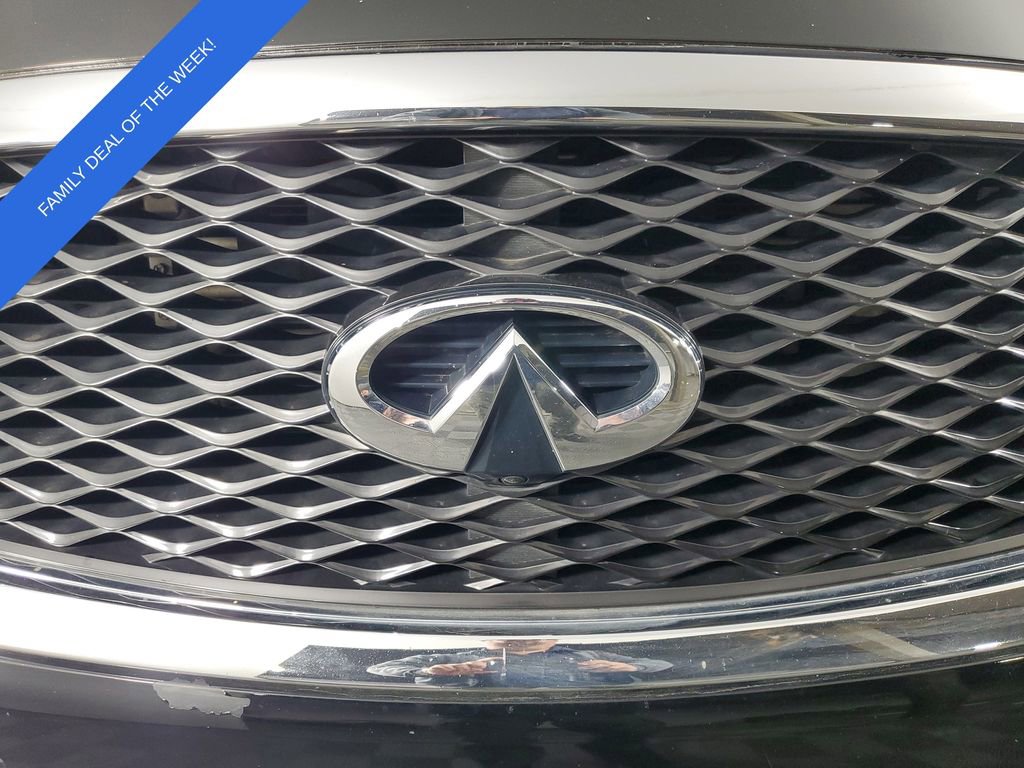 Used 2017 INFINITI QX80 Base image 10