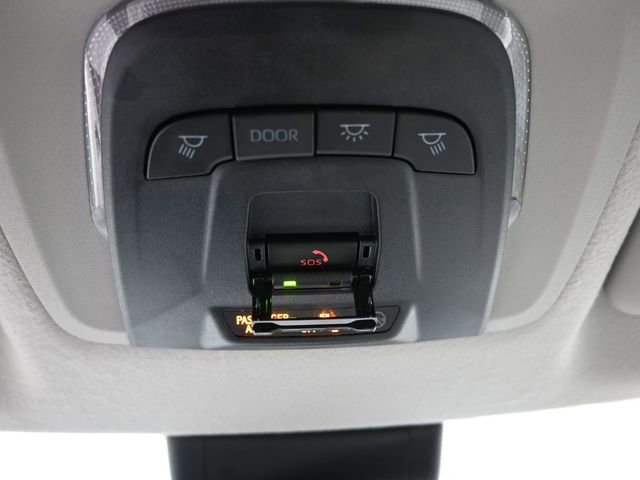 Certified 2022 Toyota Corolla Cross L image 21