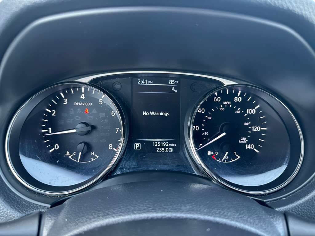 Used 2016 Nissan Rogue SV w/ SV Premium Package image 13