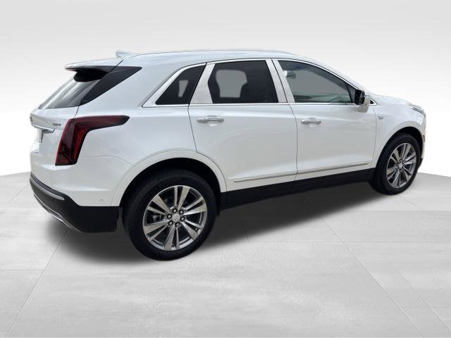 Certified 2025 Cadillac XT5 Premium Luxury w/ Technology Package AWD/4WD image 5