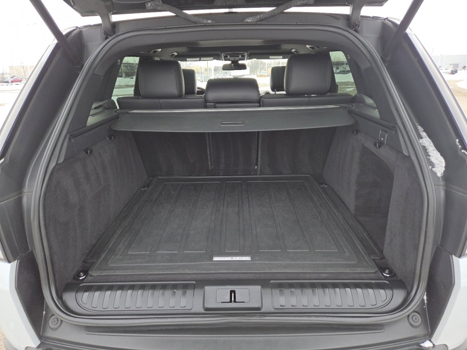 Used 2016 Land Rover Range Rover Sport HSE image 18