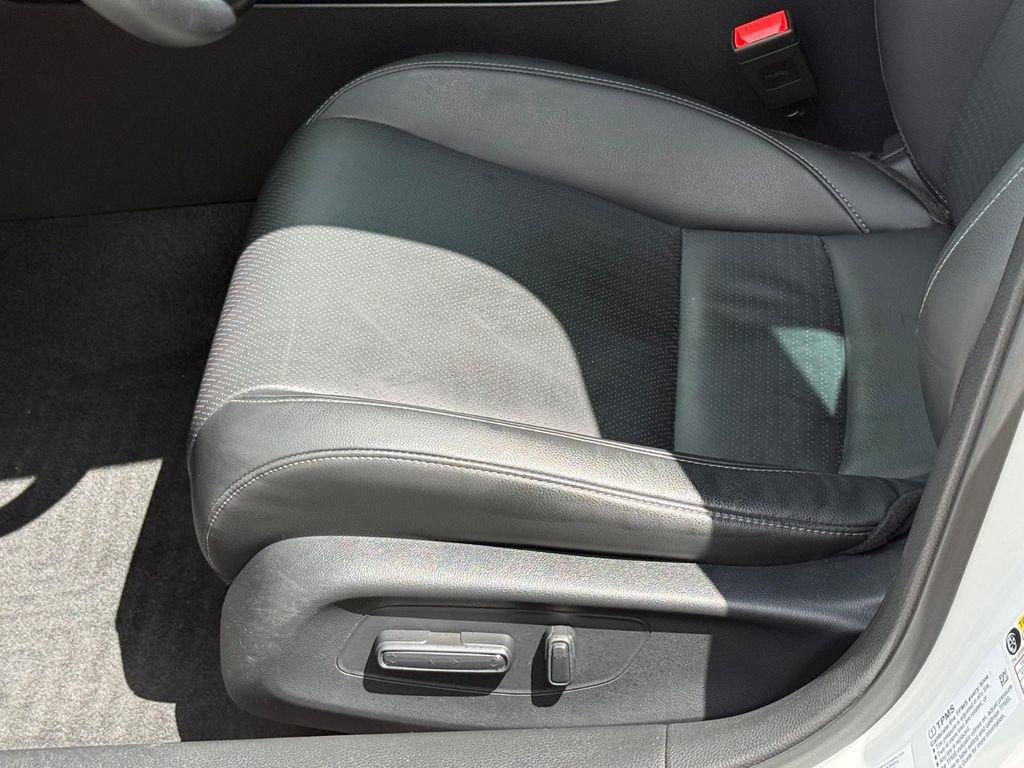 Used 2025 Honda Civic Sport Touring image 22