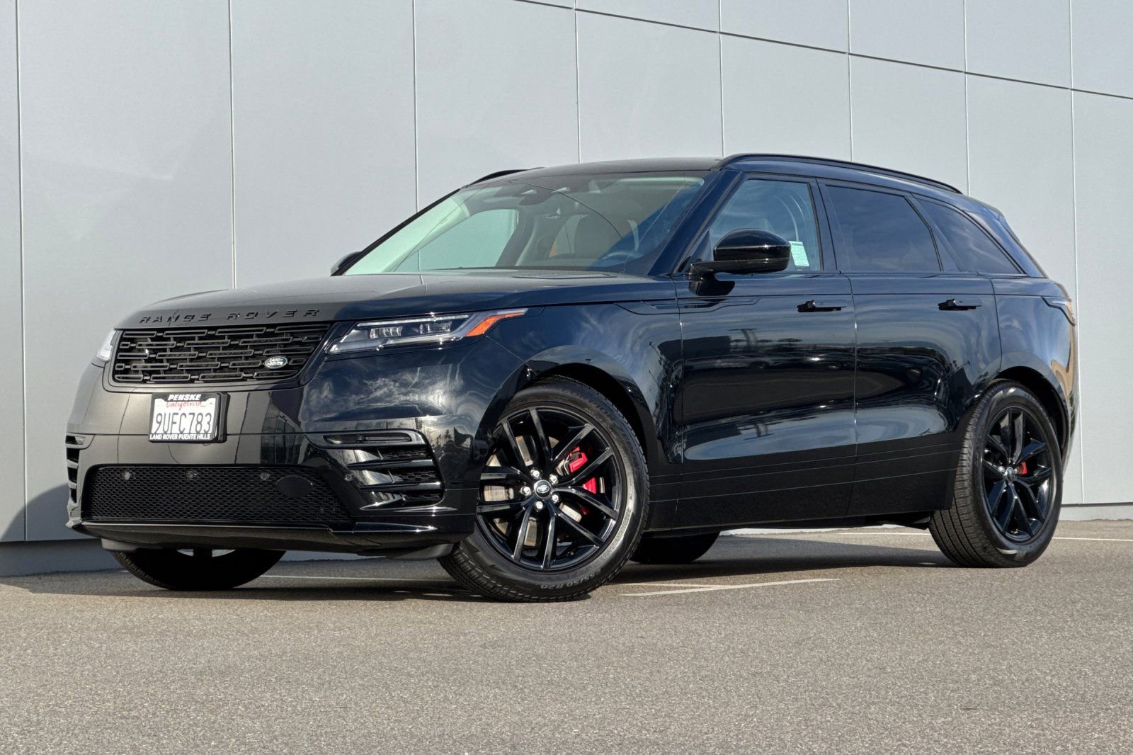 Used 2025 Land Rover Range Rover Velar Dynamic SE