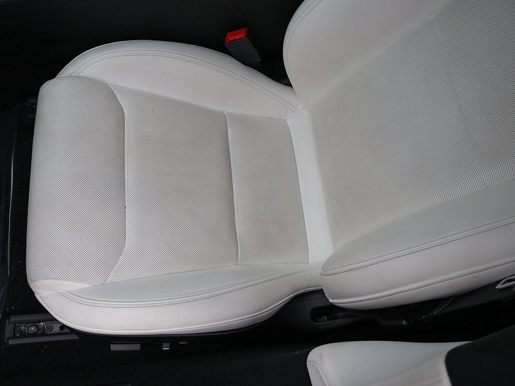 Used 2022 Tesla Model S image 32