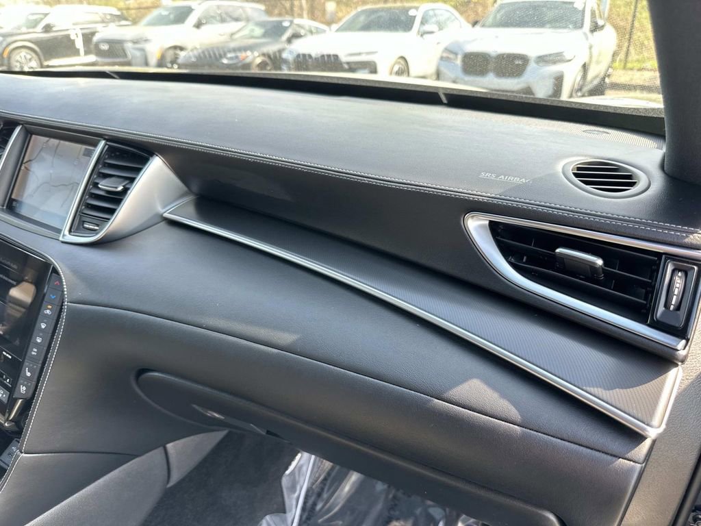 Certified 2025 INFINITI QX55 Essential AWD/4WD image 40