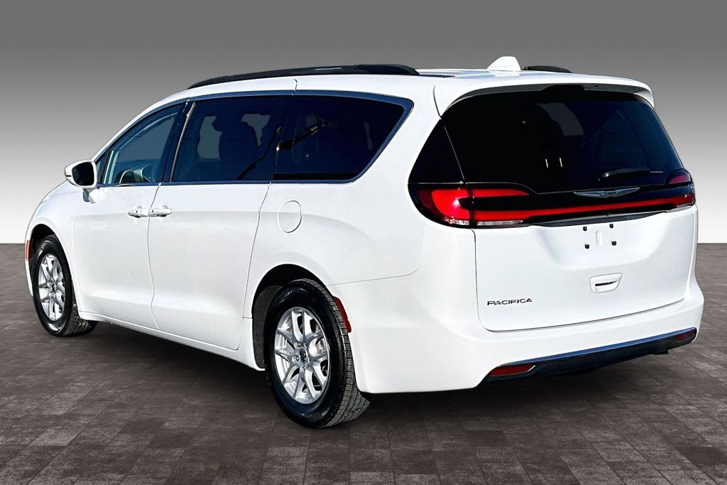 Used 2022 Chrysler Pacifica Touring-L FWD image 26