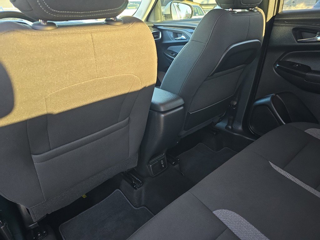 Certified 2022 Chevrolet TrailBlazer LT w/ Convenience Package image 18