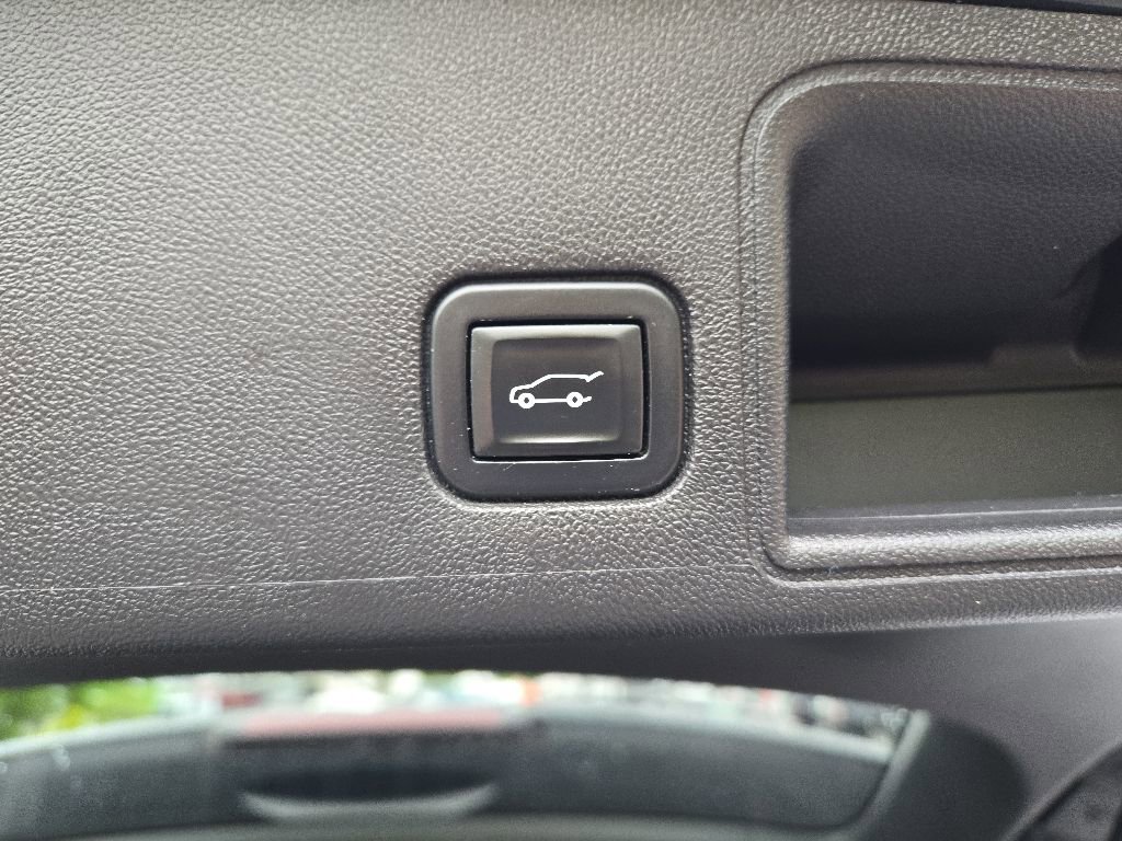 Used 2020 GMC Terrain SLT w/ Preferred Package AWD/4WD image 56