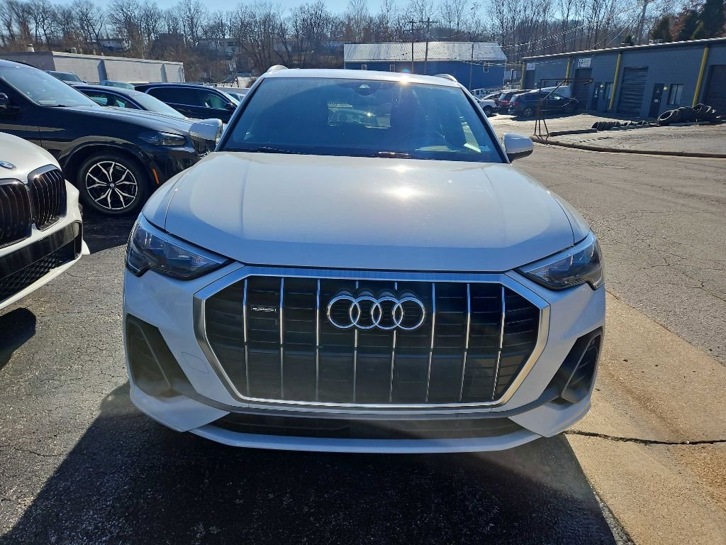 Used 2021 Audi Q3 2.0T Premium w/ Convenience Package image 3