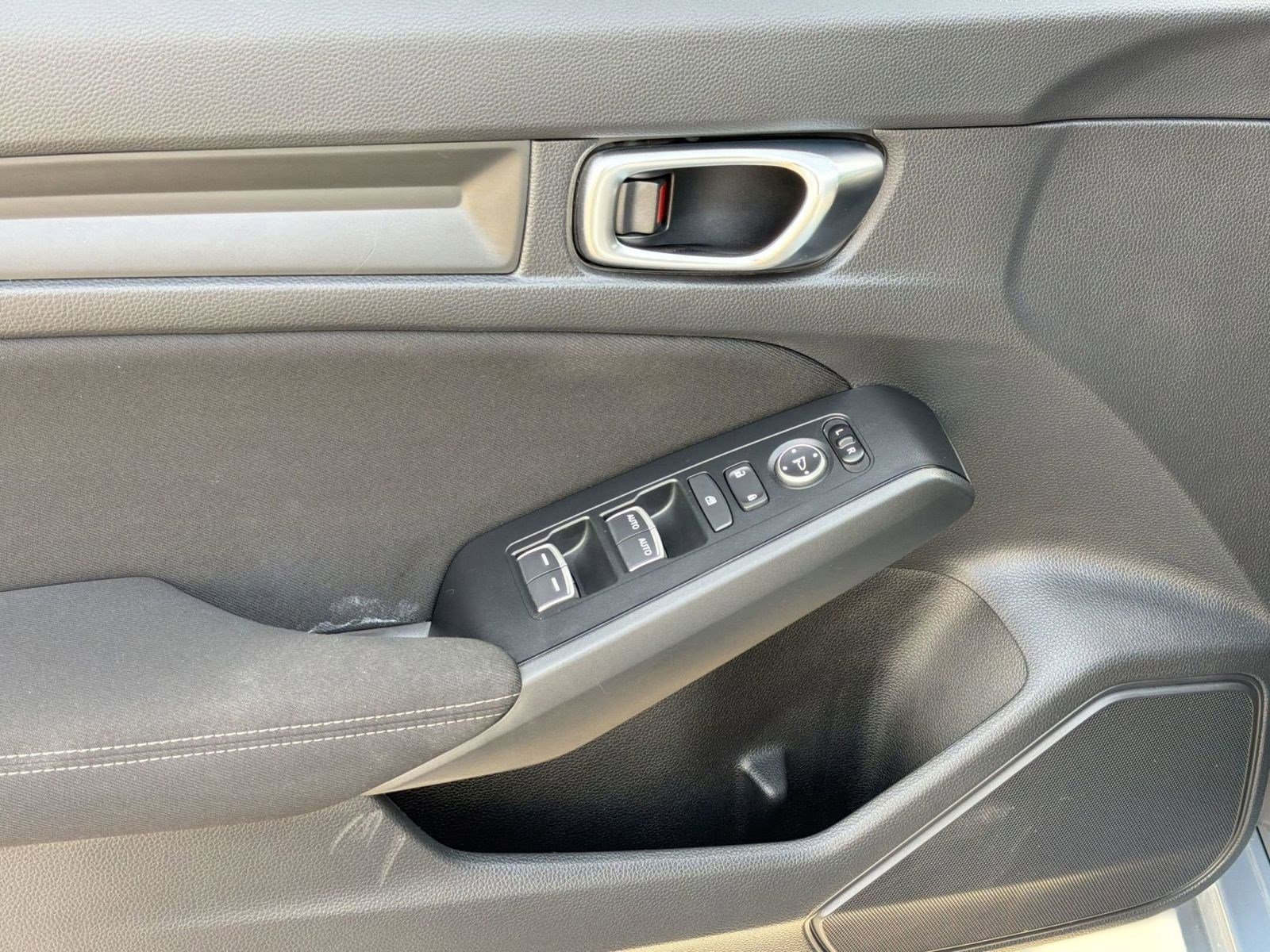 Used 2024 Honda Civic Sport image 13