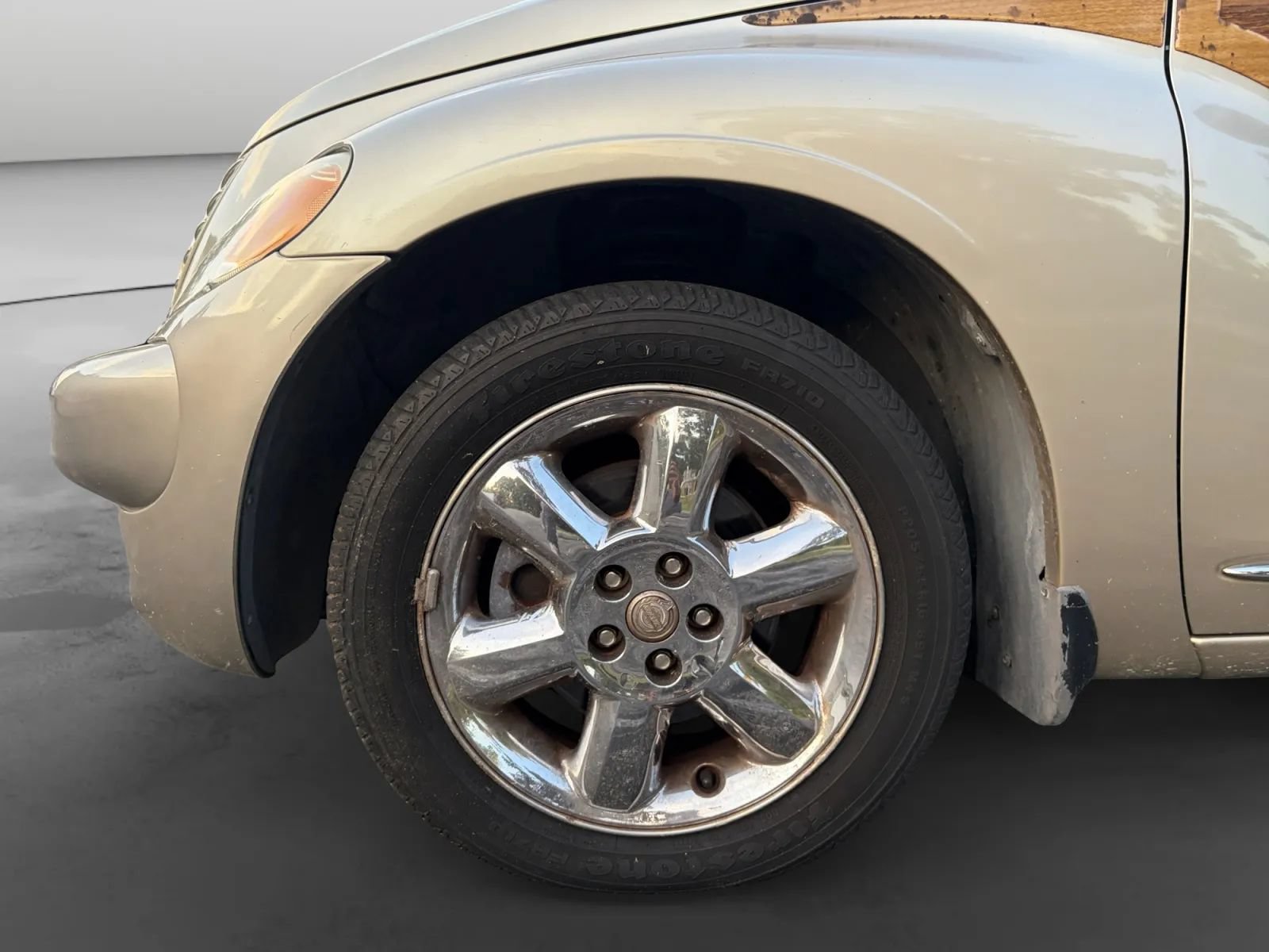 Used 2005 Chrysler PT Cruiser Limited FWD image 9