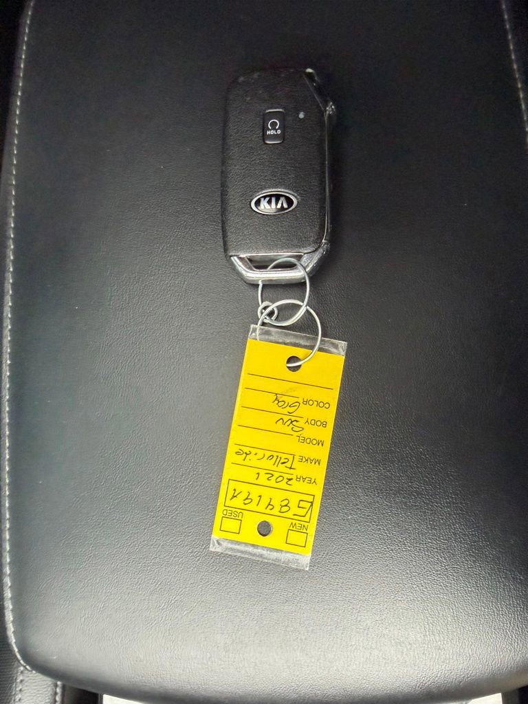 Used 2021 Kia Telluride EX w/ EX Premium Package AWD/4WD image 34