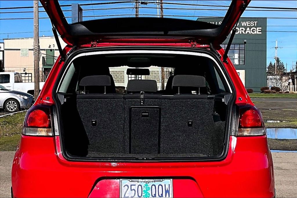 Used 2012 Volkswagen Golf 2-Door image 35