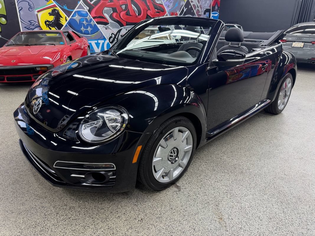 Used 2019 Volkswagen Beetle 2.0T S FWD image 9