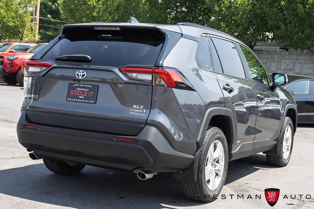 Used 2021 Toyota RAV4 XLE w/ Convenience Package AWD/4WD image 17