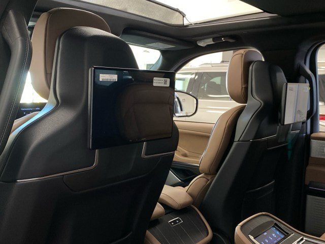 New 2025 Lincoln Navigator Black Label AWD/4WD image 12