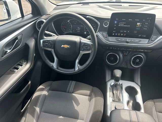 Used 2025 Chevrolet Blazer LT image 17
