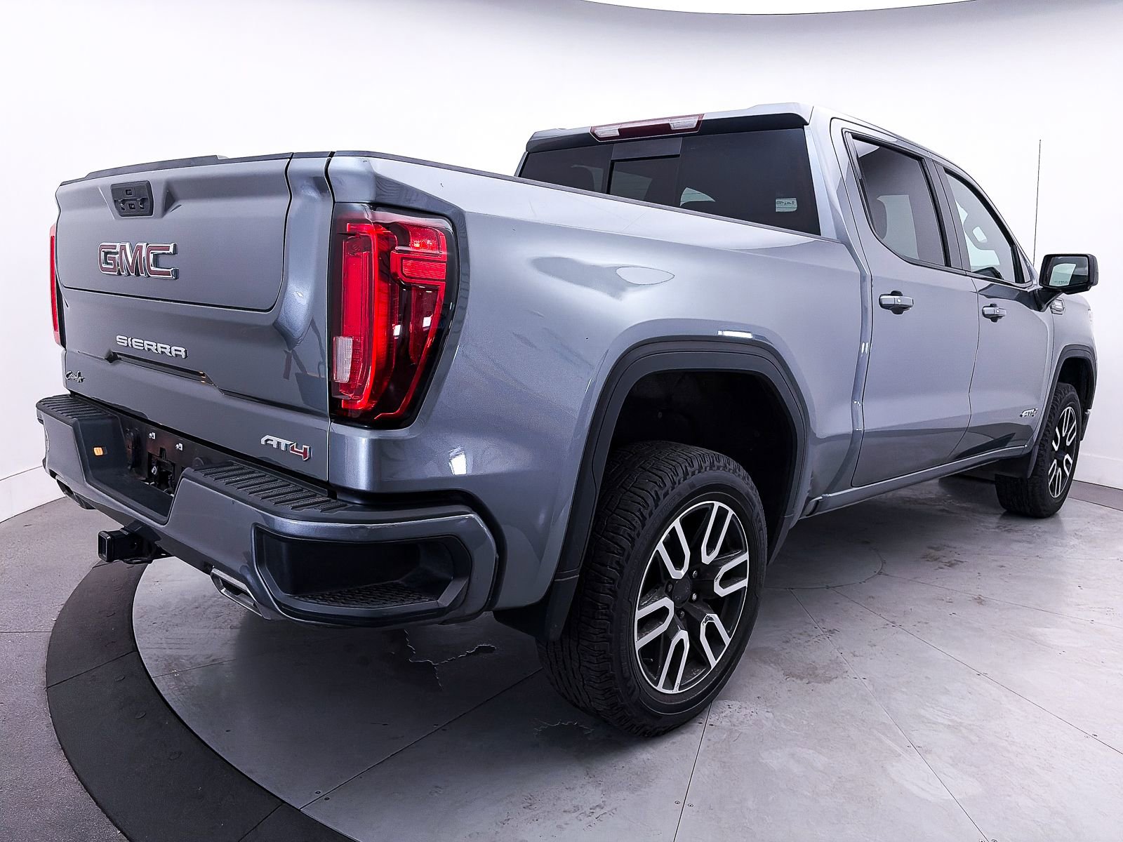 Used 2021 GMC Sierra 1500 AT4 w/ AT4 Preferred Package image 17