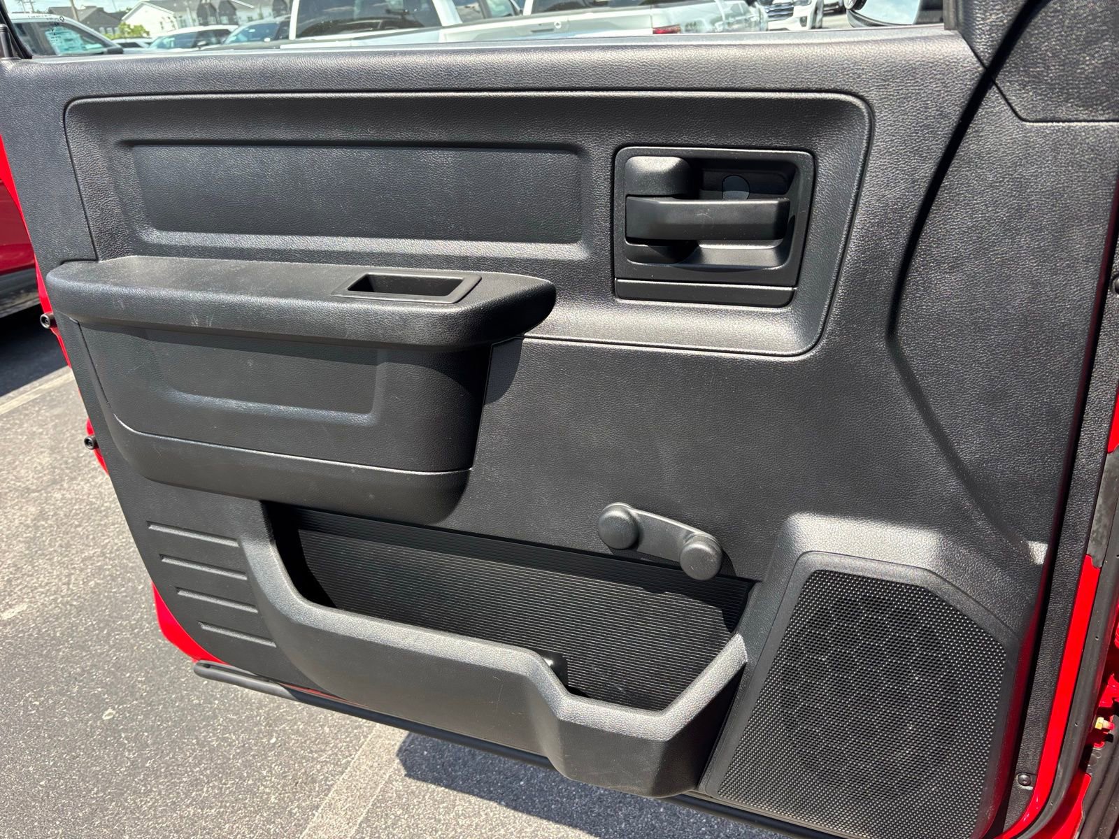 Used 2014 RAM 1500 Express RWD image 19