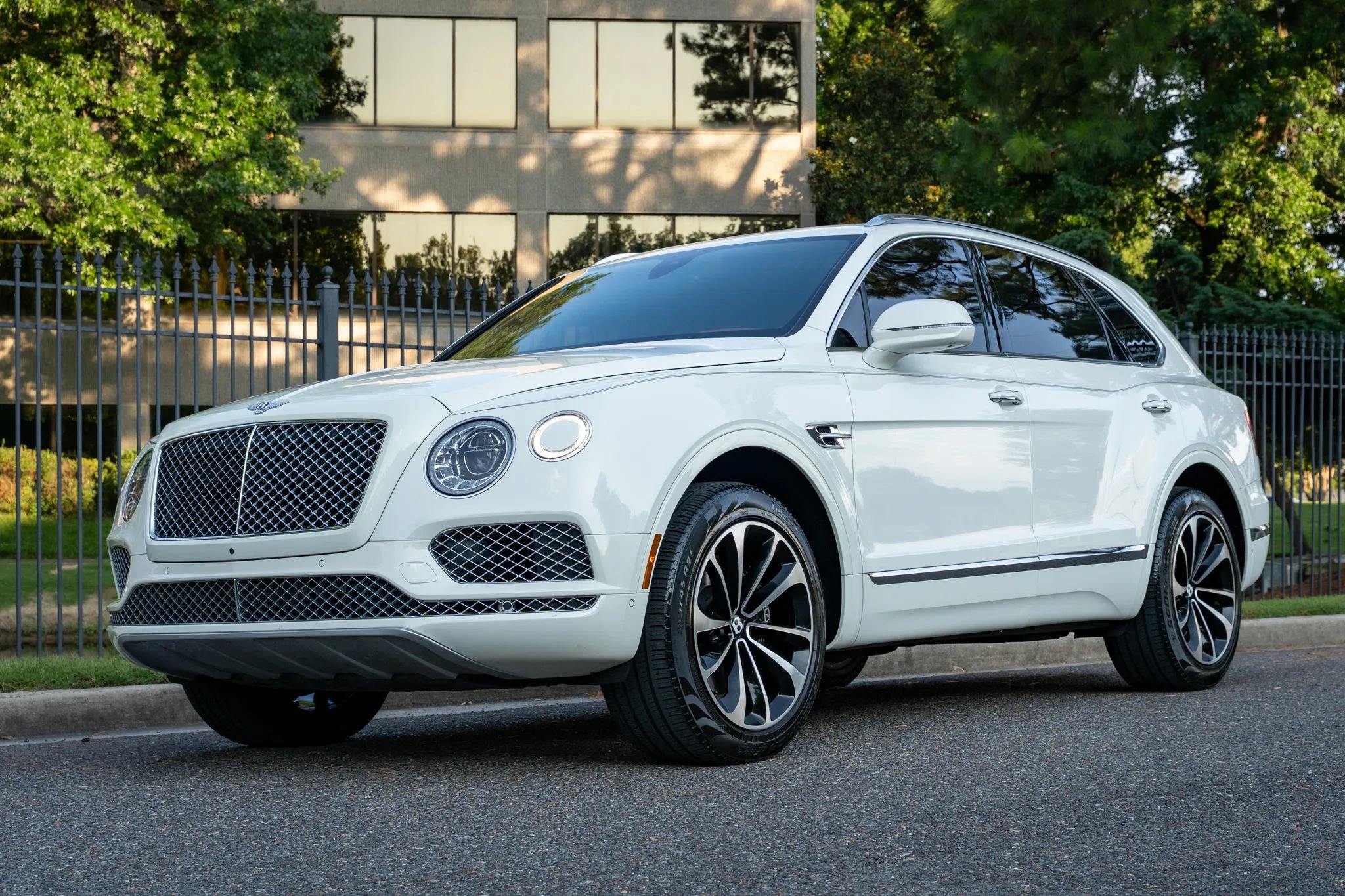 Used 2018 Bentley Bentayga