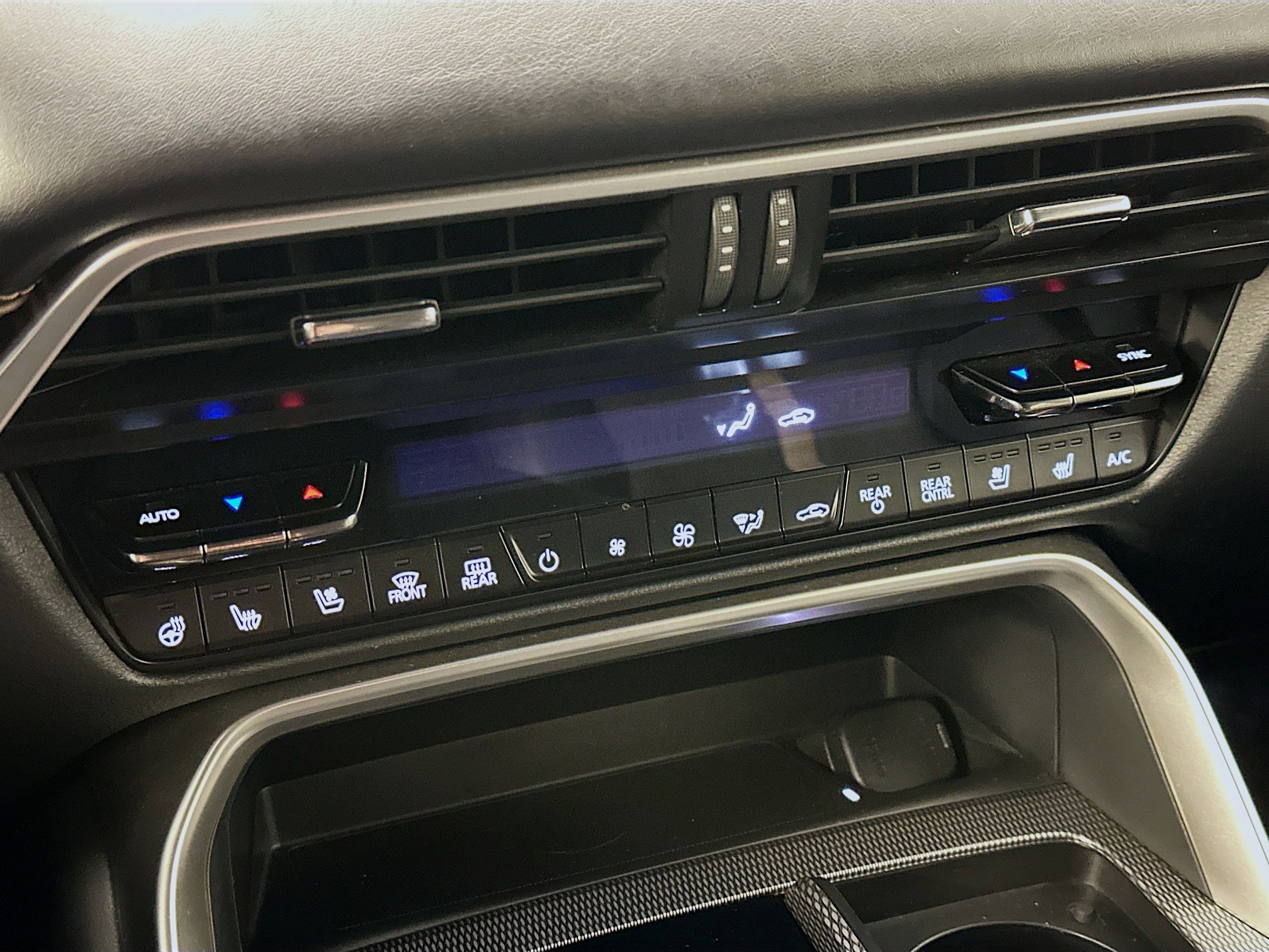 Used 2025 MAZDA CX-90 3.3 Turbo w/ Premium Plus Pkg image 24