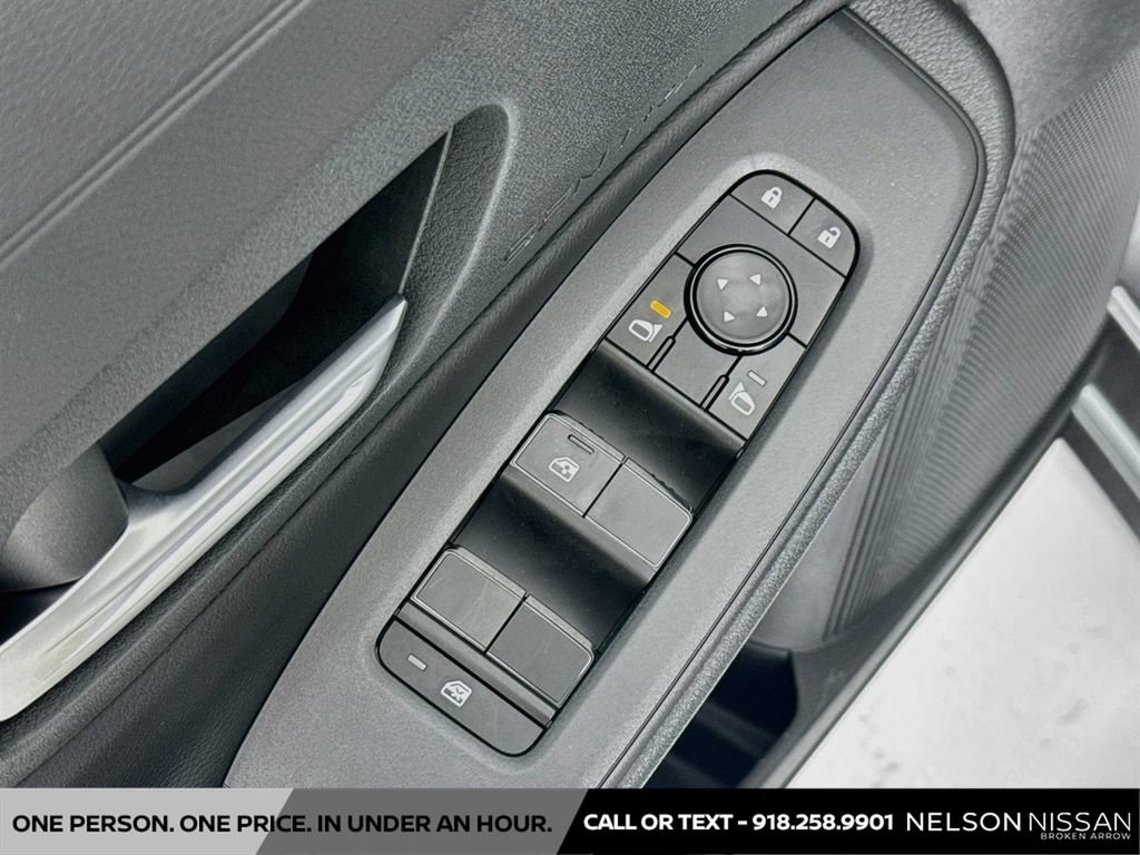 Certified 2026 Nissan Sentra SV w/ SV Convenience Package FWD image 17
