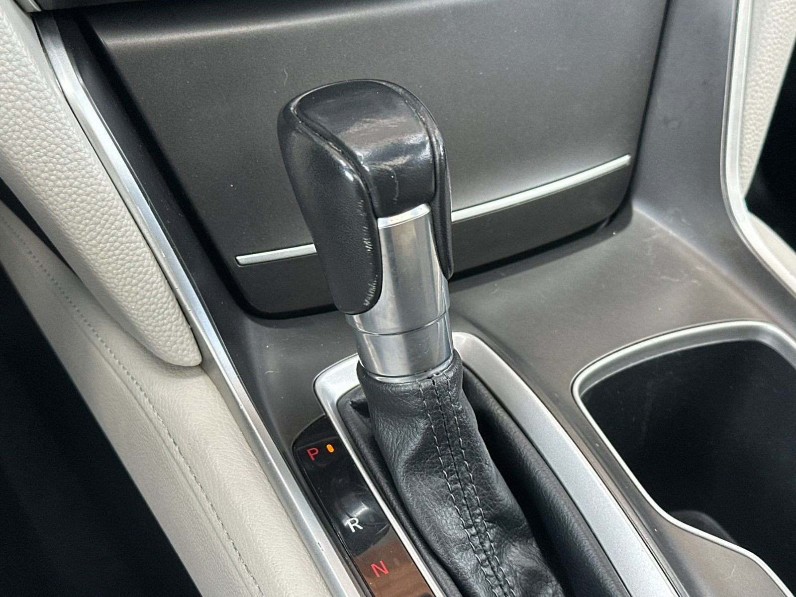 Used 2018 Honda Accord Touring image 21
