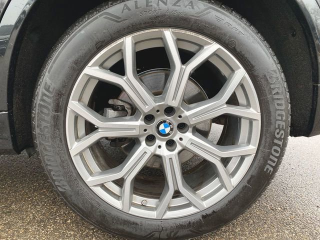 Used 2025 BMW X7 xDrive40i image 34