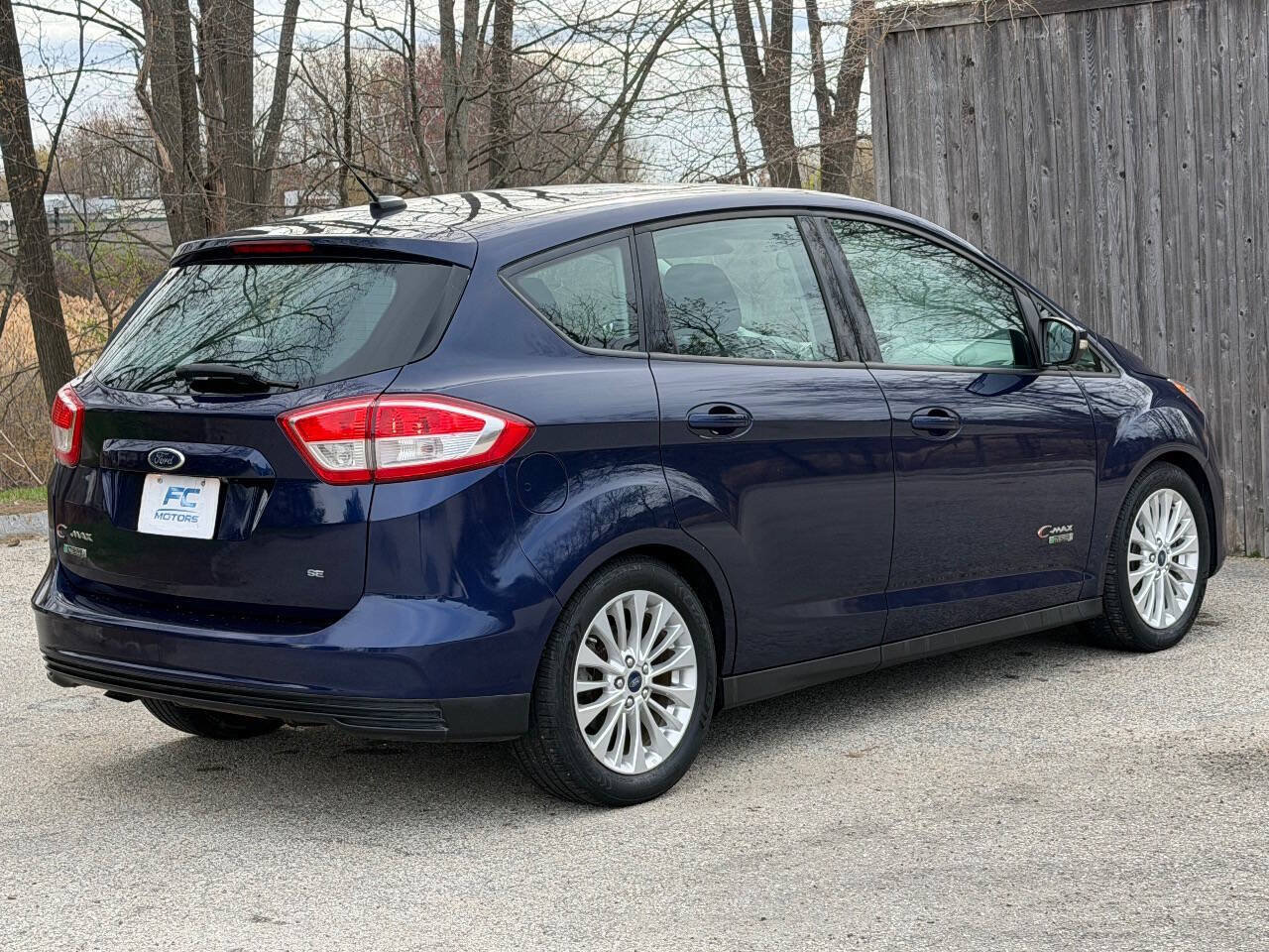 Used 2017 Ford C-MAX Energi SE FWD image 7